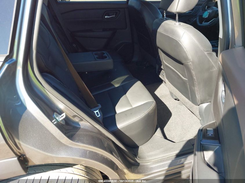 2022 Nissan Rogue Sl VIN: 5N1BT3CA0NC688721 Lot: 43381530