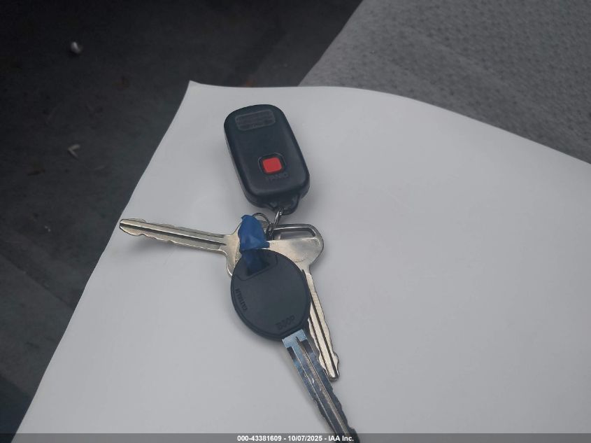 2000 Toyota Camry Le VIN: JT2BG22KXY0418018 Lot: 43381609