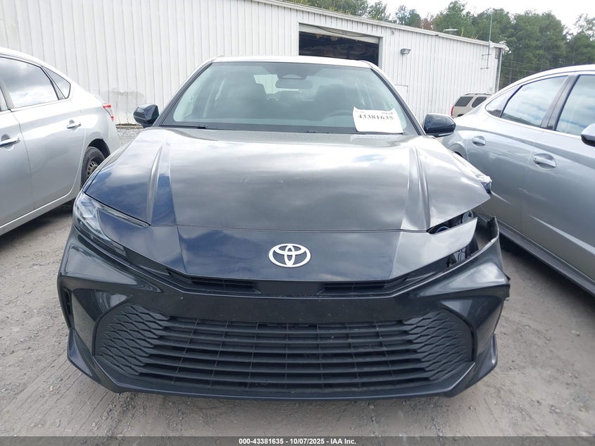 2025 Toyota Camry Le VIN: 4T1DAACK1SU136064 Lot: 43381635