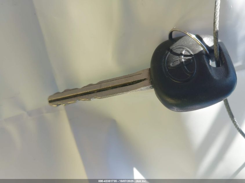 2003 Toyota Sequoia Limited V8 VIN: 5TDZT38A03S202707 Lot: 43381735