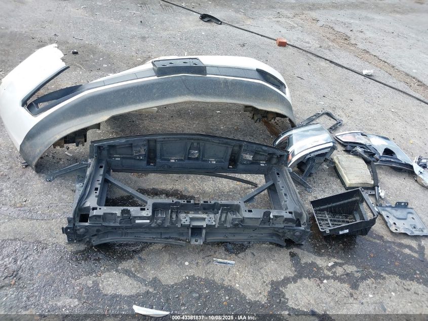 2015 Chevrolet Tahoe Lt VIN: 1GNSCBKC9FR725983 Lot: 43381837