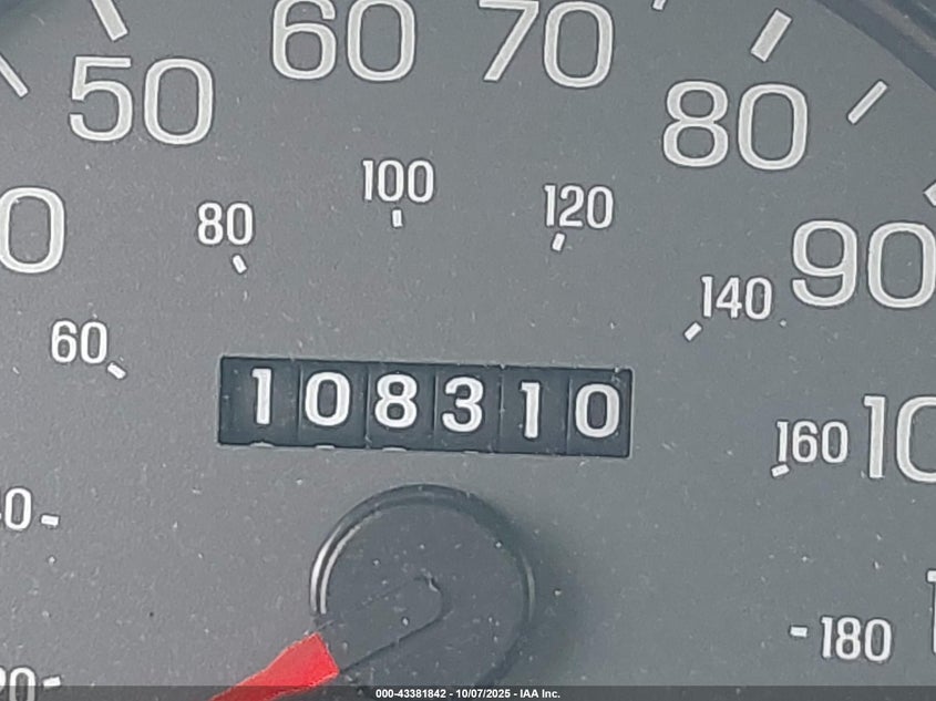 2004 Mercury Grand Marquis Ls VIN: 2MEFM75W14X601332 Lot: 43381842