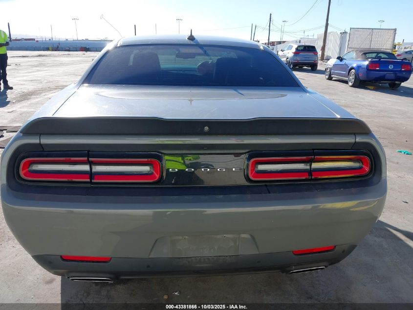 2018 Dodge Challenger Sxt Plus VIN: 2C3CDZAG8JH297117 Lot: 43381866