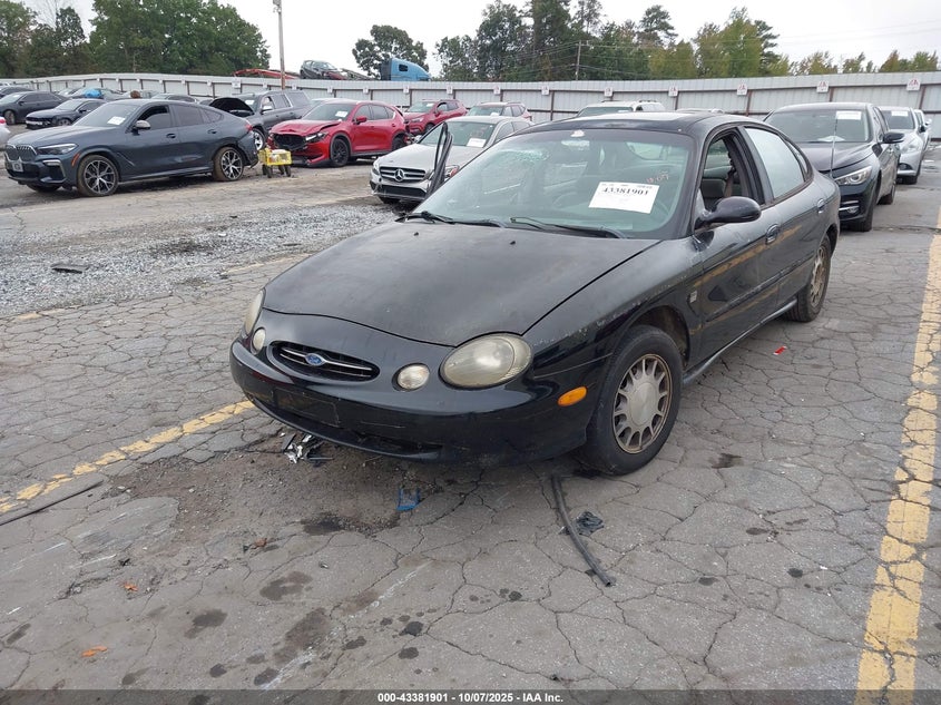 1FAFP53S0WG125666 1998 FORD TAURUS photo no. 2