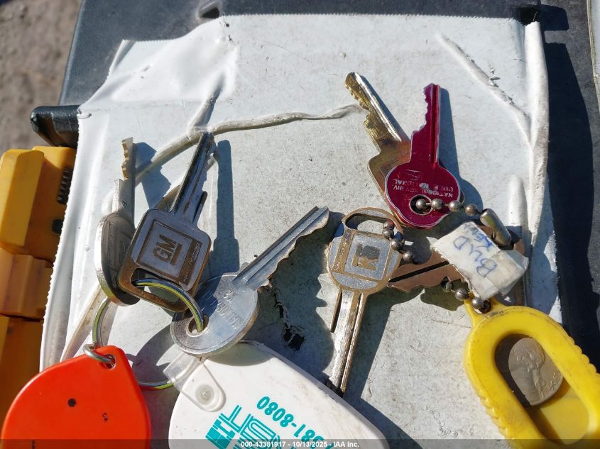 1992 Chevrolet Gmt-400 K1500 VIN: 1GCEK14Z5NE118070 Lot: 43381917