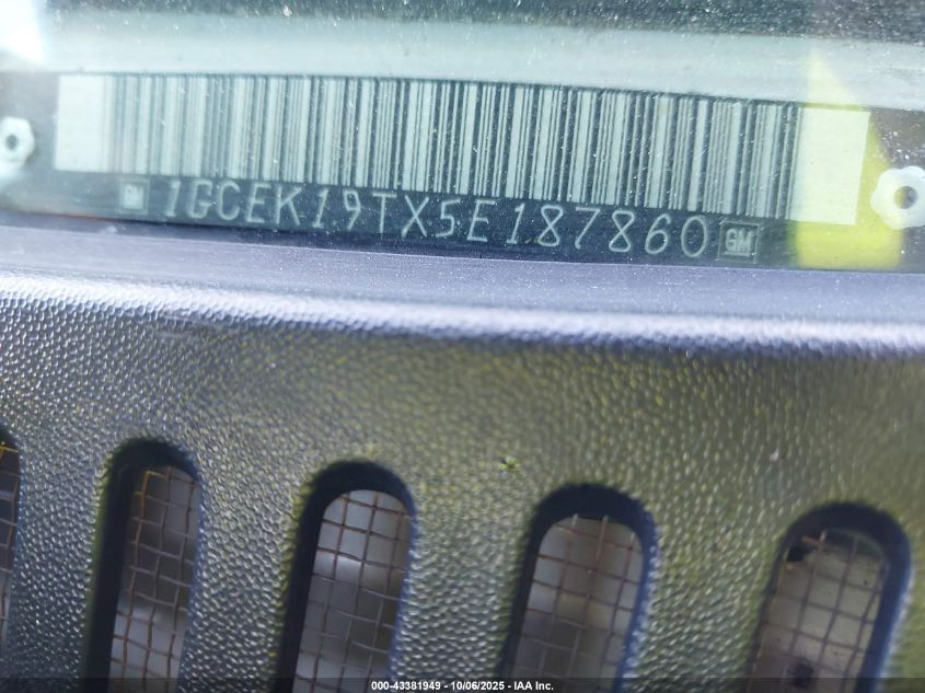 2005 Chevrolet Silverado 1500 Ls VIN: 1GCEK19TX5E187860 Lot: 43381949