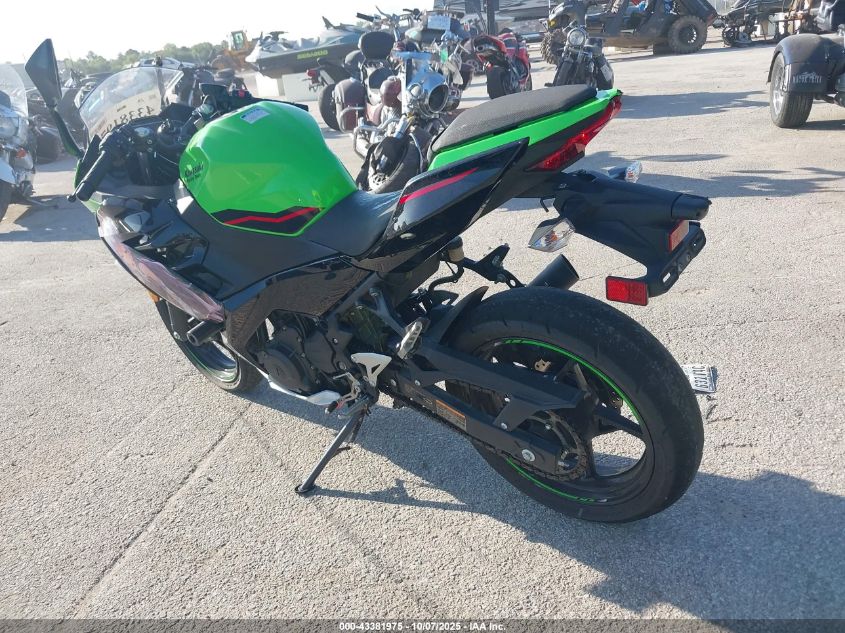 2022 Kawasaki Ex400 VIN: JKAEXKG1XNDAJ1189 Lot: 43381975