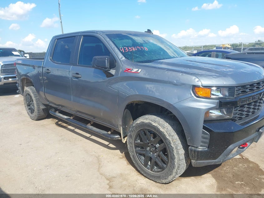 CHEVROLET SILVERADO 1500 4WD SHORT BED CUSTOM TRAIL BOSS