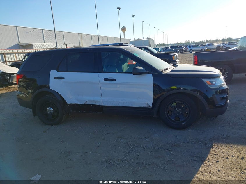 2017 Ford Police Interceptor VIN: 1FM5K8AR3HGD57991 Lot: 43381985