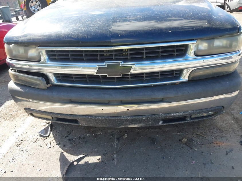 2003 Chevrolet Suburban 1500 Lt VIN: 3GNEC16ZX3G123952 Lot: 43382082