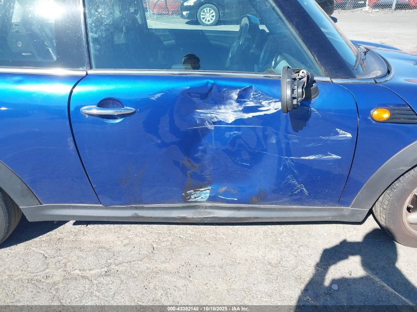 2007 Mini Cooper VIN: WMWMF335X7TU62189 Lot: 43382148