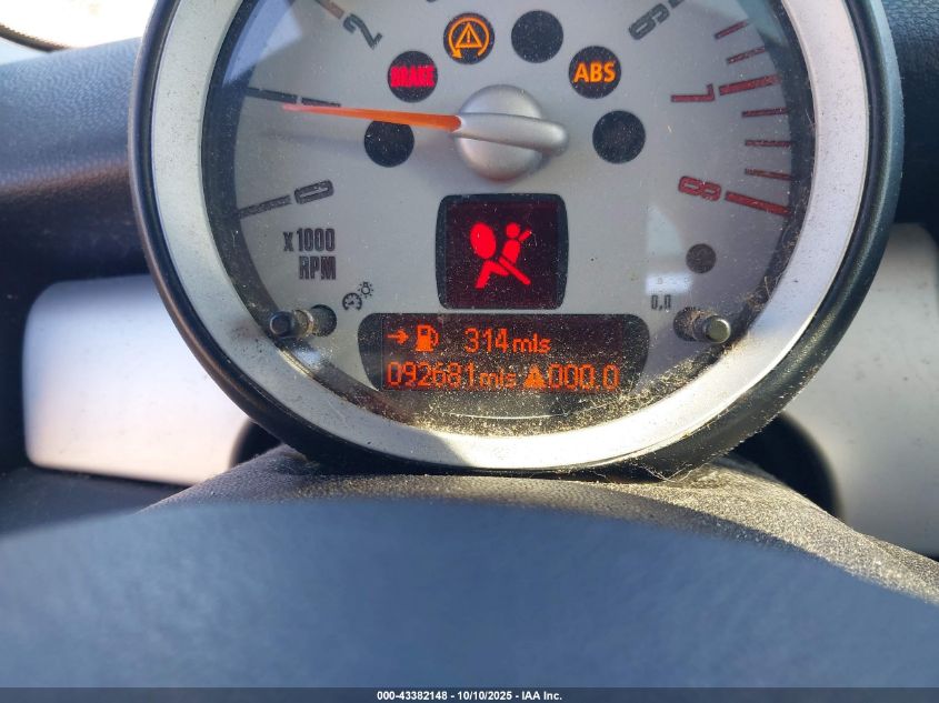 2007 Mini Cooper VIN: WMWMF335X7TU62189 Lot: 43382148