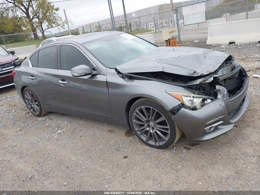 INFINITI Q50 PREMIUM