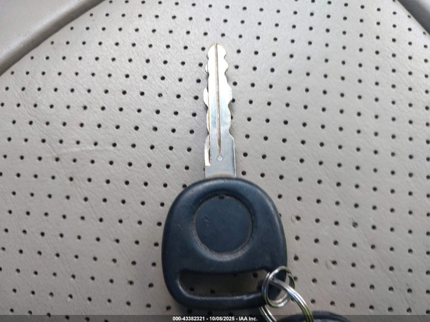 2002 Cadillac Escalade Standard VIN: 1GYEK63N02R157756 Lot: 43382321