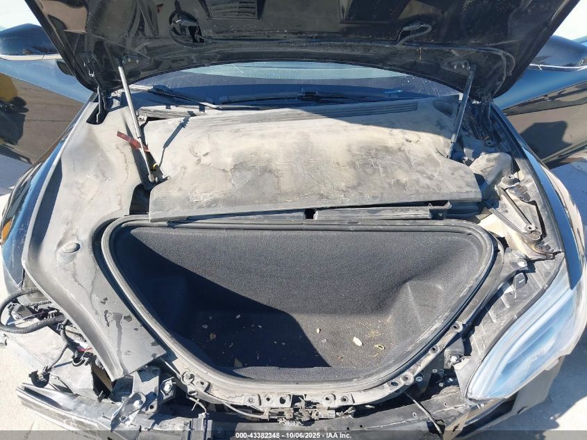 2018 Tesla Model S 100D/75D/P100D VIN: 5YJSA1E22JF291612 Lot: 43382348