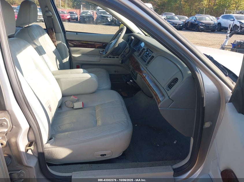 2MHFM75W95X629495 2005 MERCURY GRAND MARQUIS photo no. 5