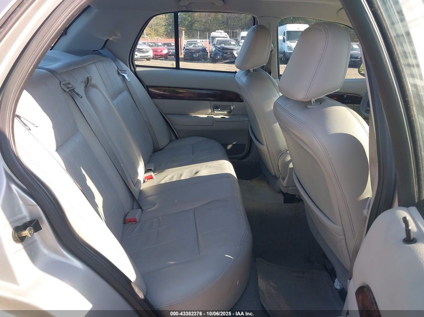 2005 Mercury Grand Marquis Ls/Lse VIN: 2MHFM75W95X629495 Lot: 43382376