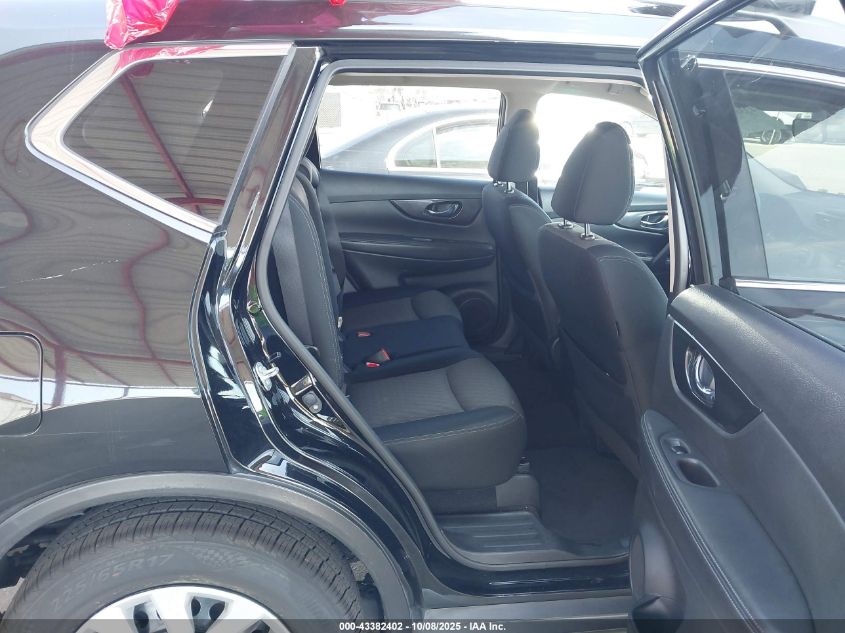 2017 Nissan Rogue S VIN: JN8AT2MT4HW131571 Lot: 43382402