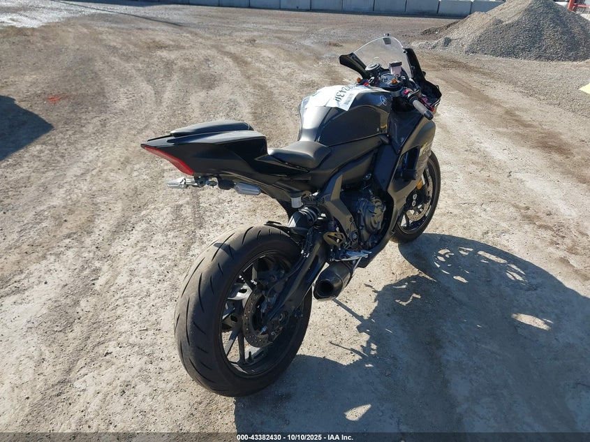 JYARM38Y9RA003215 2024 YAMAHA YZF photo no. 4