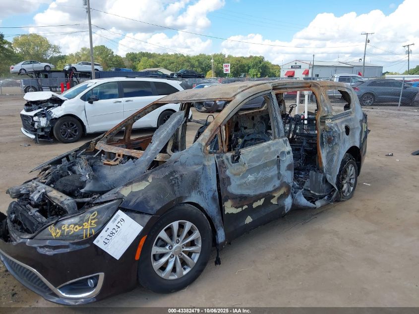 2018 Chrysler Pacifica Touring Plus VIN: 2C4RC1FG0JR279370 Lot: 43382479
