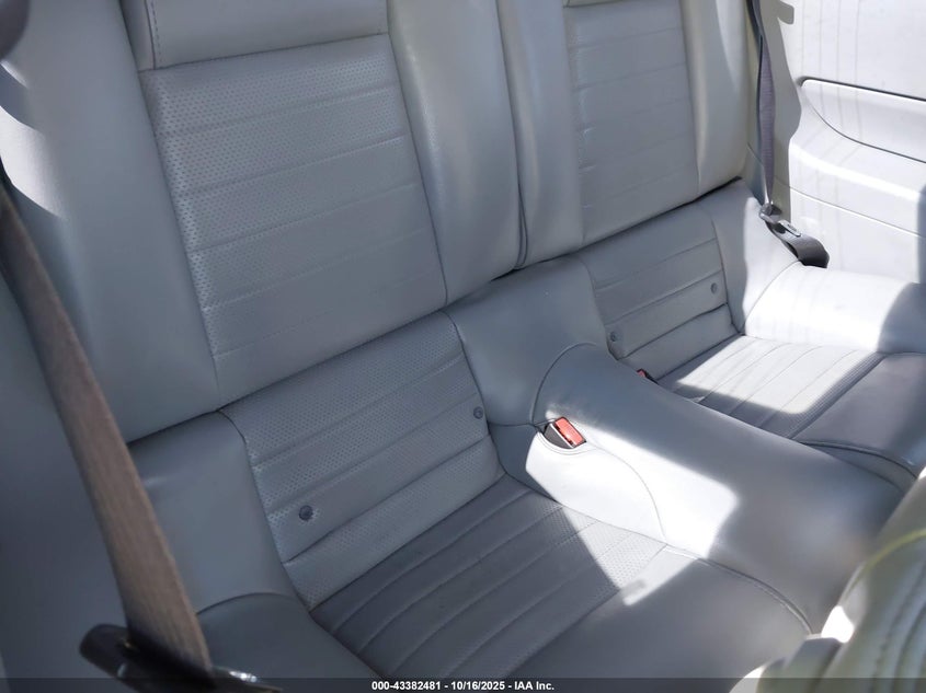 2007 Ford Mustang Gt Deluxe/Gt Premium VIN: 1ZVFT82H475229343 Lot: 43382481