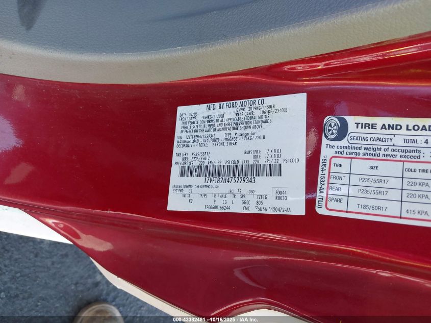 2007 Ford Mustang Gt Deluxe/Gt Premium VIN: 1ZVFT82H475229343 Lot: 43382481