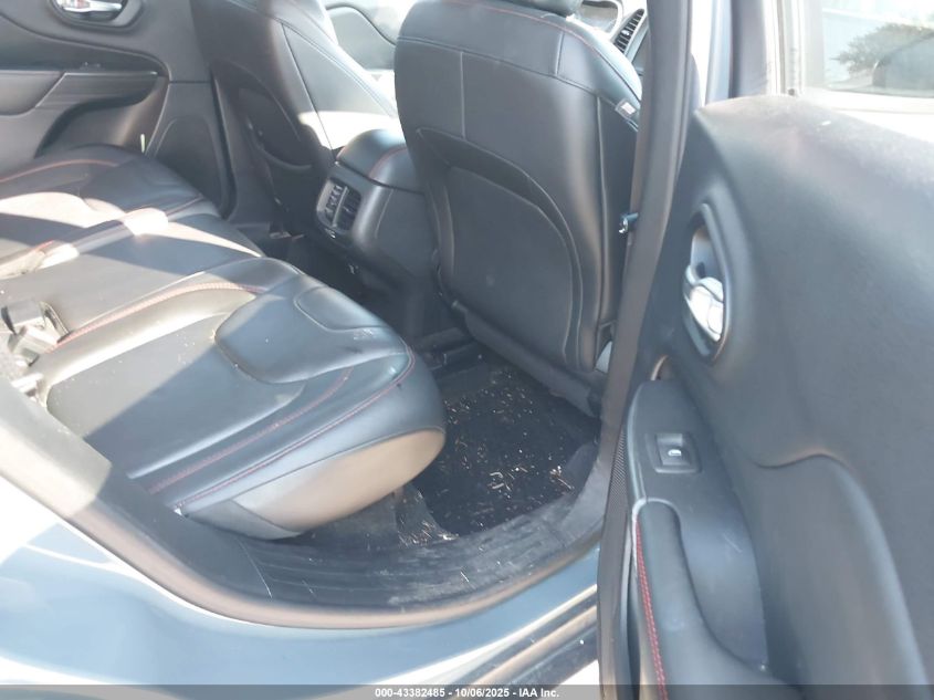 2015 Jeep Cherokee Trailhawk VIN: 1C4PJMBS7FW736389 Lot: 43382485