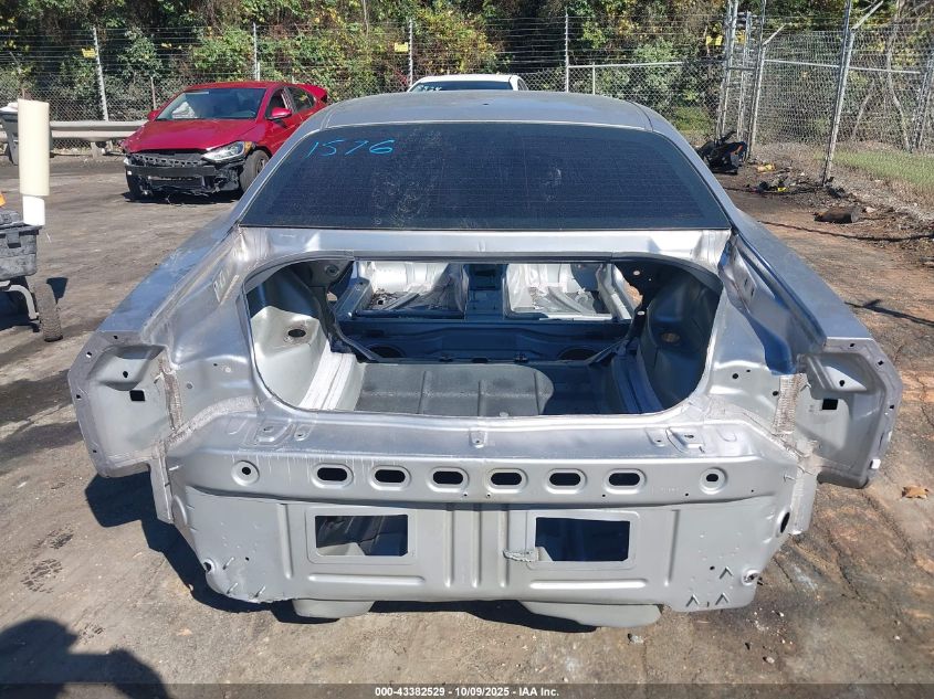 2016 Dodge Challenger R/T Scat Pack VIN: 2C3CDZFJ8GH101576 Lot: 43382529