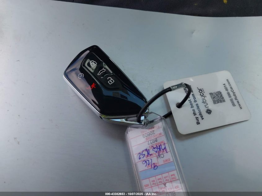 2025 Volkswagen Atlas 2.0T Se W/Technology VIN: 1V2KR2CA9SC571338 Lot: 43382653