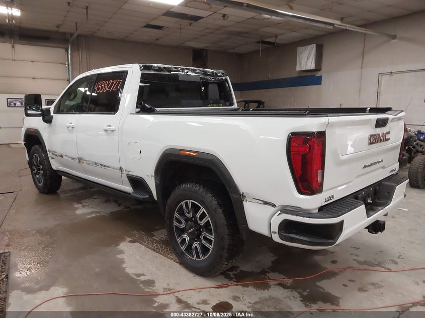 1GT49PEY0NF306408 2022 GMC SIERRA photo no. 3