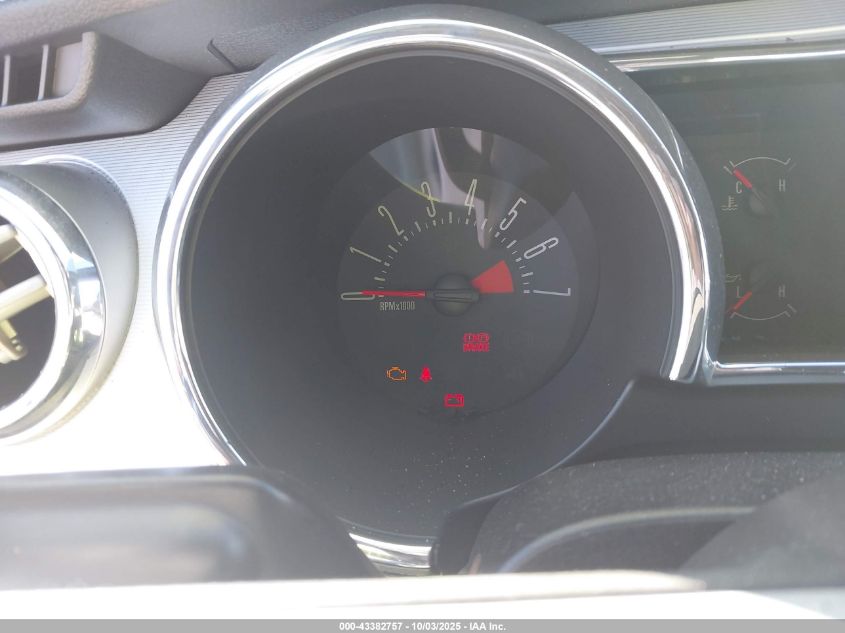 2005 Ford Mustang VIN: 1ZVFT84N355196478 Lot: 43382757