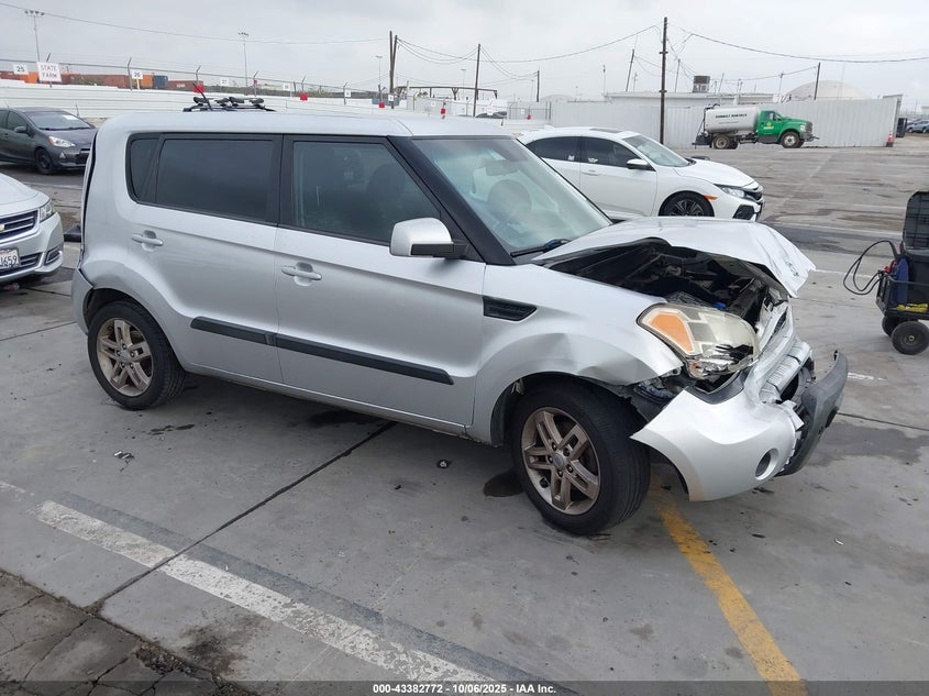 KIA SOUL +