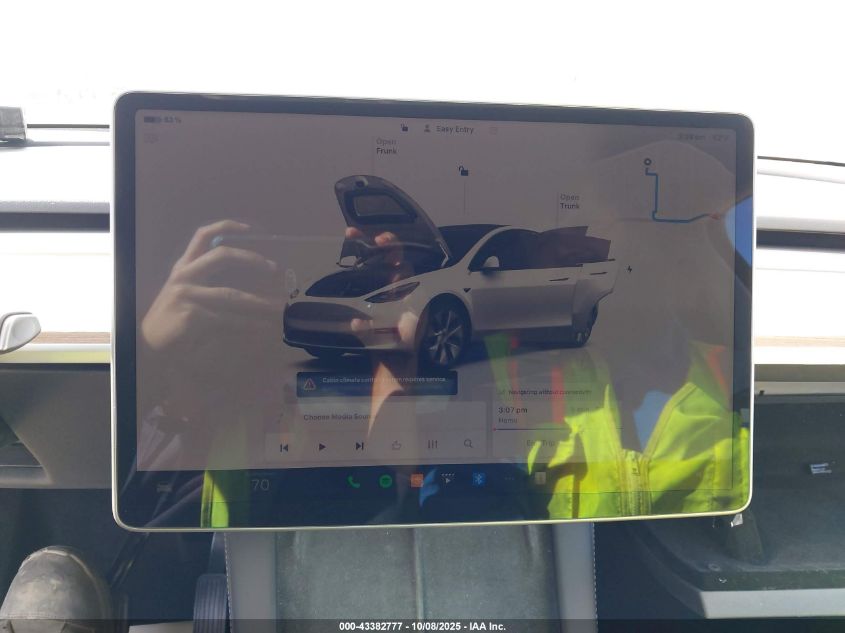 2023 Tesla Model Y Awd/Long Range Dual Motor All-Wheel Drive VIN: 7SAYGDEE3PF785512 Lot: 43382777