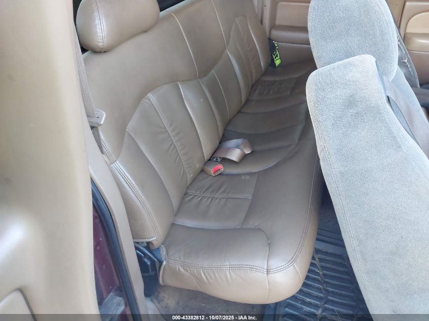 2000 Chevrolet Silverado 1500 Lt VIN: 2GCEC19TXY1190972 Lot: 43382812