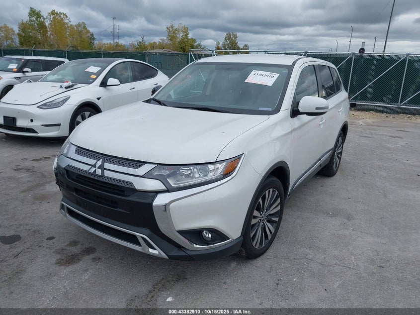 2019 Mitsubishi Outlander Se