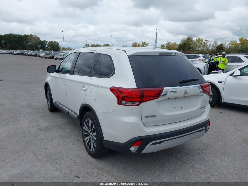 2019 Mitsubishi Outlander Se