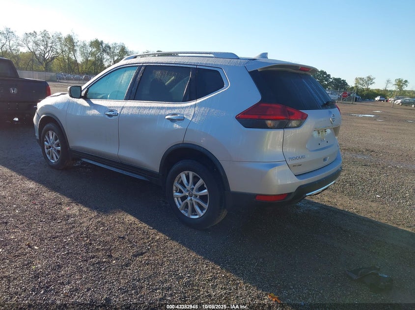 2017 NISSAN ROGUE SV JN8AT2MV5HW001011