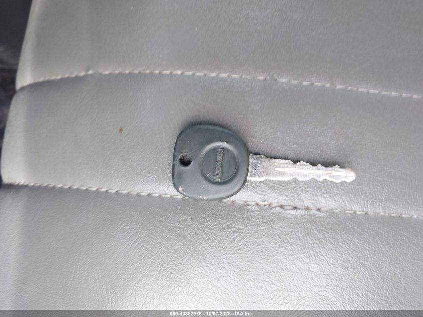 2004 GMC Savana Standard VIN: 1GKHG39U441111287 Lot: 43382976