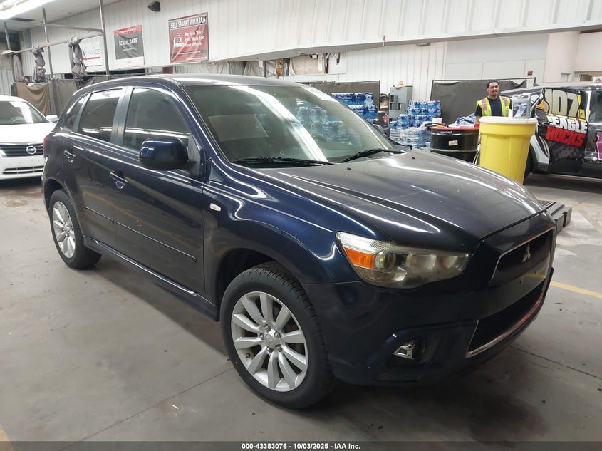 MITSUBISHI OUTLANDER SPORT SE
