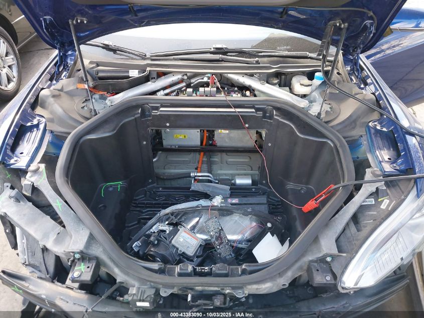 2015 Tesla Model S 60/70/85 VIN: 5YJSA1E11FF119084 Lot: 43383090