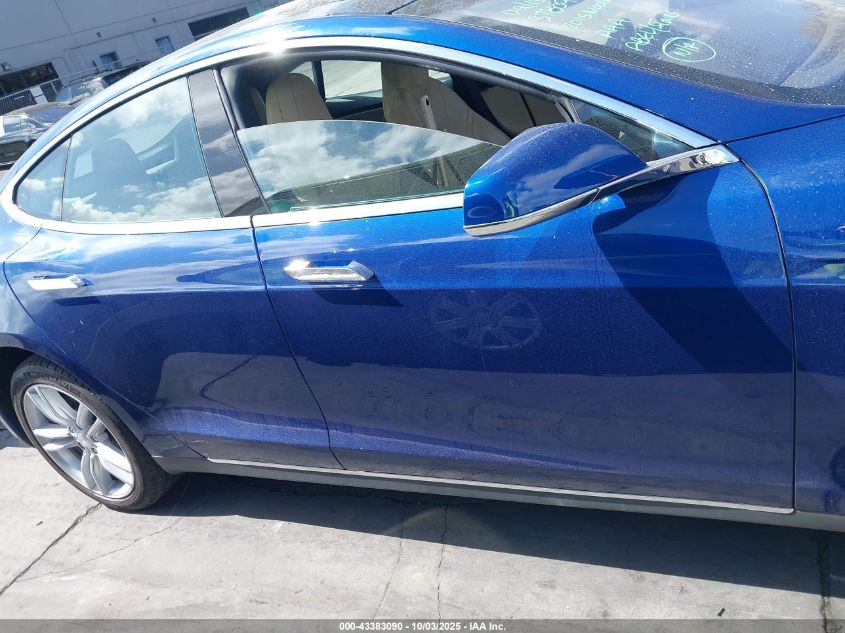 2015 Tesla Model S 60/70/85 VIN: 5YJSA1E11FF119084 Lot: 43383090