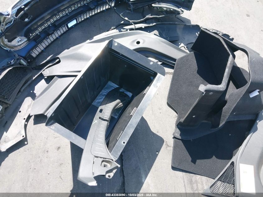 2015 Tesla Model S 60/70/85 VIN: 5YJSA1E11FF119084 Lot: 43383090