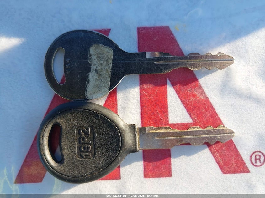 2004 Jeep Liberty Sport VIN: 1J4GL48KX4W286987 Lot: 43383191