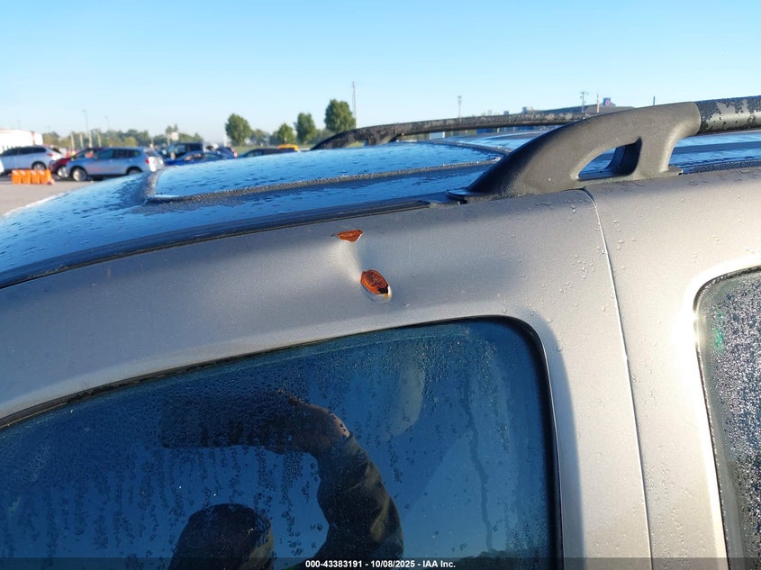 2004 Jeep Liberty Sport VIN: 1J4GL48KX4W286987 Lot: 43383191