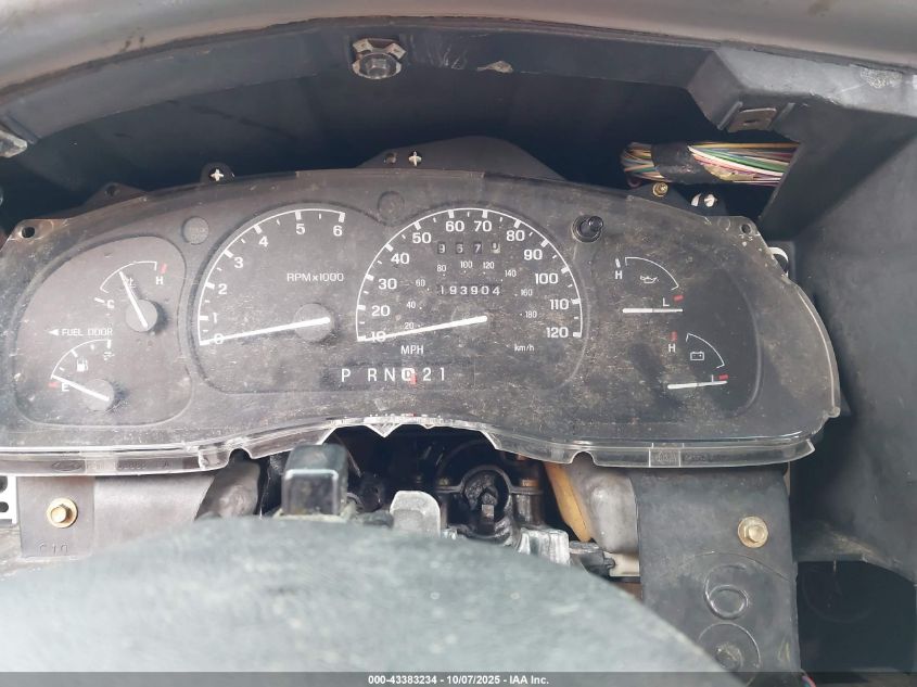 1999 Ford Explorer Eddie Bauer/Limited Edition/Xlt VIN: 1FMZU32E4XZA39018 Lot: 43383234