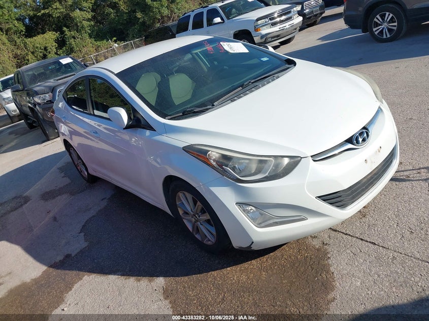 HYUNDAI ELANTRA SE
