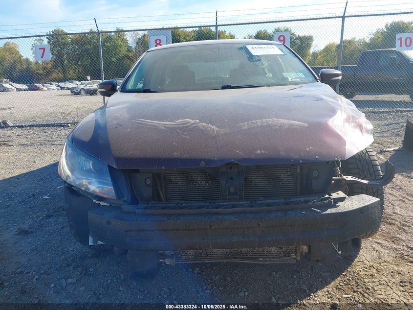 2013 VOLKSWAGEN PASSAT 2.5L S 1VWAP7A39DC095953