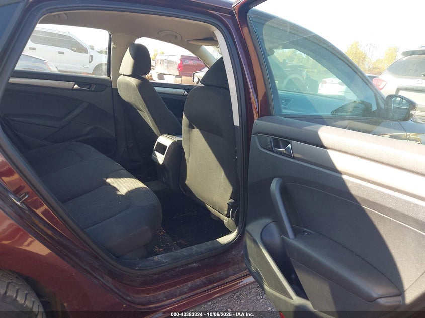 2013 VOLKSWAGEN PASSAT 2.5L S 1VWAP7A39DC095953