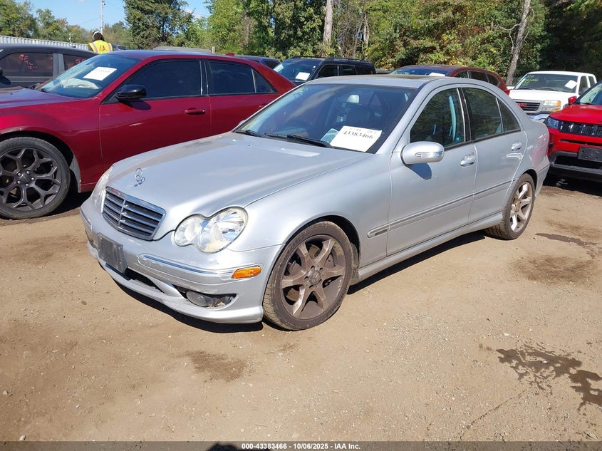 WDBRF52H07A933874 2007 MERCEDES-BENZ C-KLASSE photo no. 2