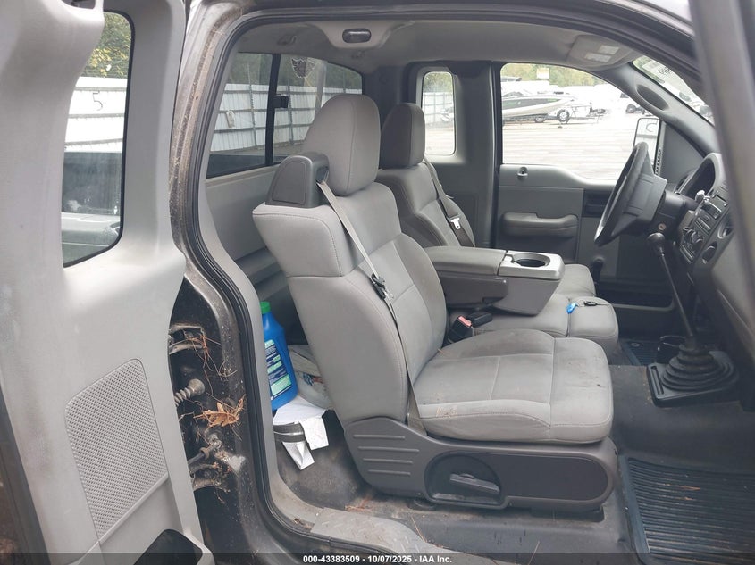 2005 Ford F-150 Stx/Xl/Xlt VIN: 1FTRF12225NA41573 Lot: 43383509